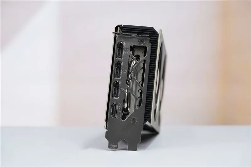 微星RTX 5060 Ti 16GB硬派师2X显卡评测：DLSS 4加持 甜点卡也能畅玩4K