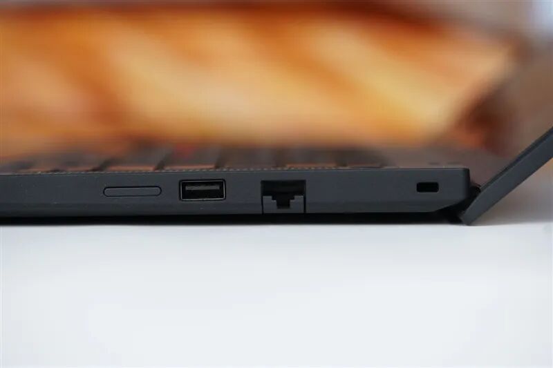 AI加持下的精英商務本 聯(lián)想ThinkPad T14 Gen6筆記本評測：28W銳龍能效喜人 內建NPU更靈活