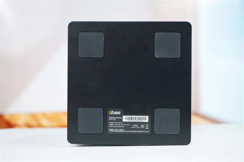 功耗提升30% 溫度降低20度！abee AI Station 395 Max迷你液冷工作站評測：685B超大模型也能運行