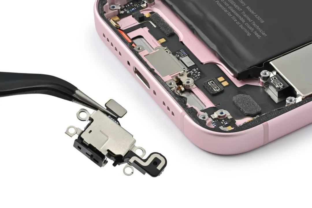 看一看iPhone15ProMax拆解！-电子工程专辑