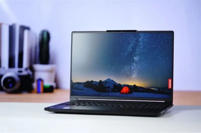 聚焦超級工程與科研生產力！Lenovo P16v 2026工作站評測：NVIDIA RTX PRO Blackwell加持 物理斷網跑AI
