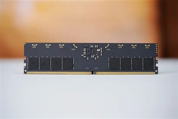 2027年底前手機PC別想降價！IDC：DRAM產能被HBM吃掉30%