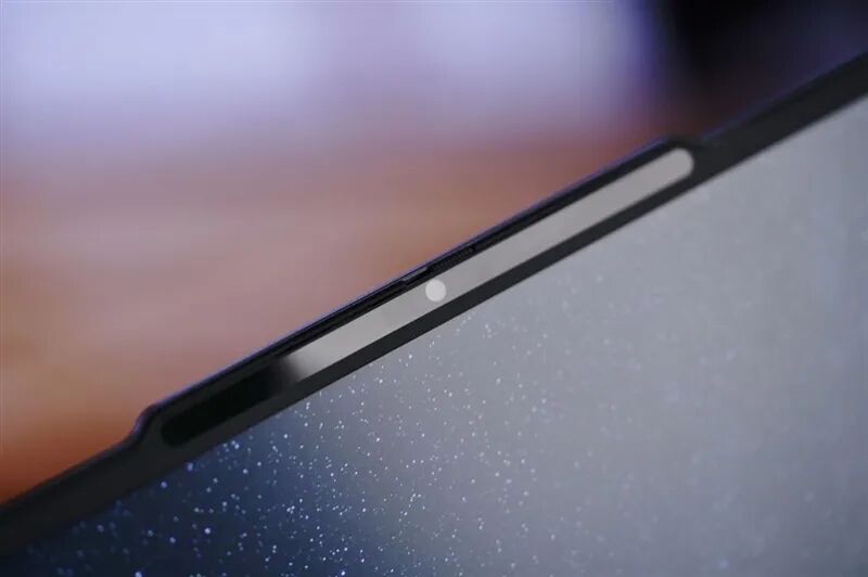 聚焦超級工程與科研生產力！Lenovo P16v 2026工作站評測：NVIDIA RTX PRO Blackwell加持 物理斷網跑AI