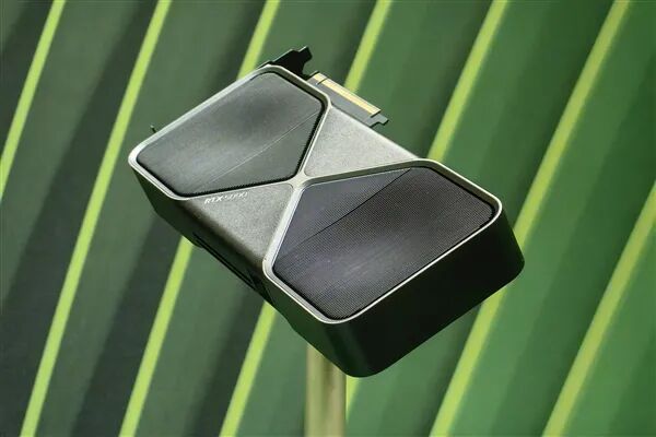 官方定價(jià)簡(jiǎn)直空談：RTX 5090最低價(jià)已突破33000元！