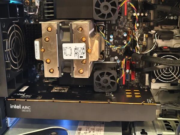 Intel甩出兩個(gè)王炸！至強(qiáng)600、銳炫Pro B70雙劍合璧 重新定義AI工作站