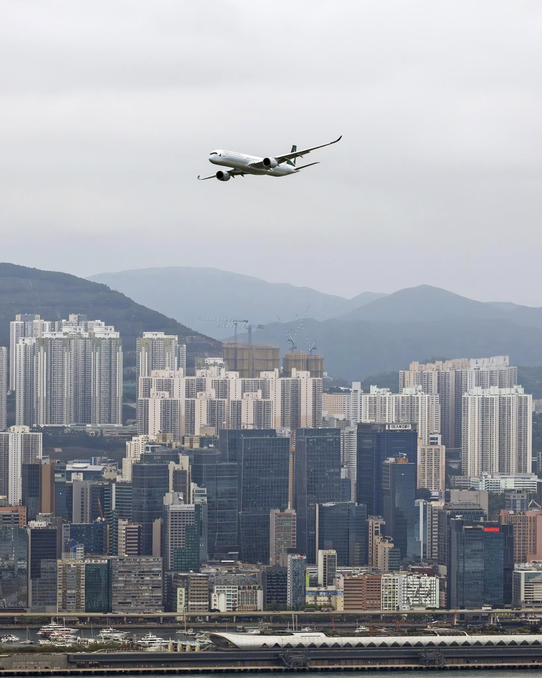 何小鹏、劳斯莱斯和香港折叠-电子工程专辑