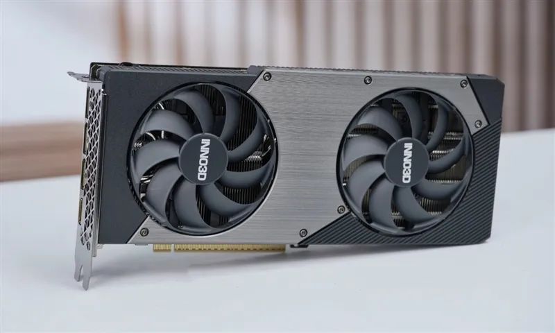 映众RTX 5060 Ti曜夜16GB显卡评测：小巧简约 DLSS 4表现亮眼
