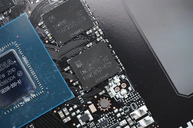 映众RTX 5060 Ti曜夜16GB显卡评测：小巧简约 DLSS 4表现亮眼