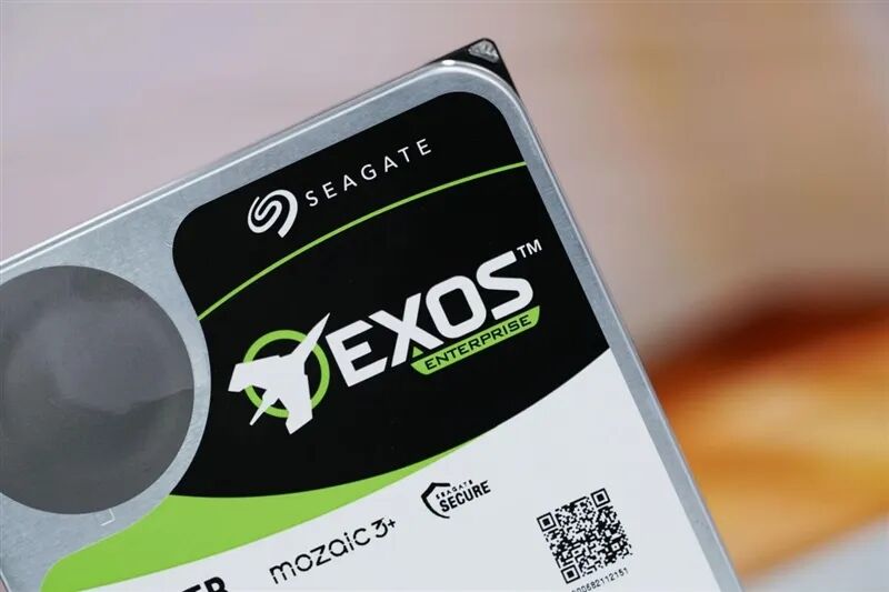 HAMR與CMR加持的穩(wěn)定可靠企業(yè)級硬盤！希捷銀河Exos M 30TB評測：讀取逼近300MB/s