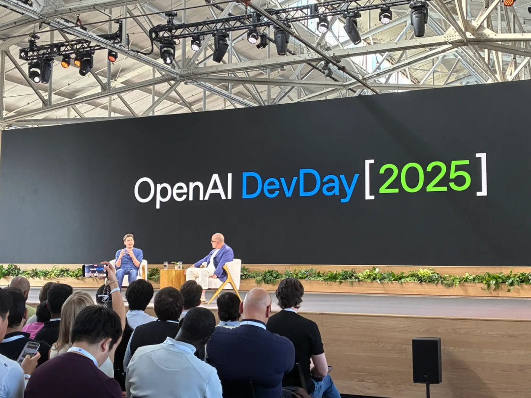 Openai掀“ai硬件革命”：苹果前设计核心团队入局，重塑人机交互！ 电子工程专辑 
