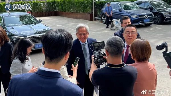 黄仁勋时隔3个月再次到访北京！曾表态英伟达要继续与中国合作