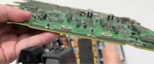 拆解小米SU7逆變器:這幾個設計非常亮眼-有駕 拆解小米SU7逆變器:這幾個設計非常亮眼-有駕