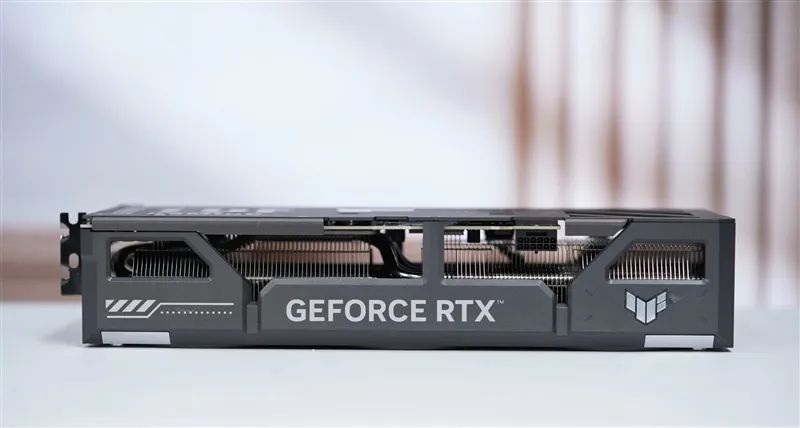 Blackwell的甜点来了！NVIDIA RTX 5060 Ti首发评测：8GB疯狂爆显存 16GB正好