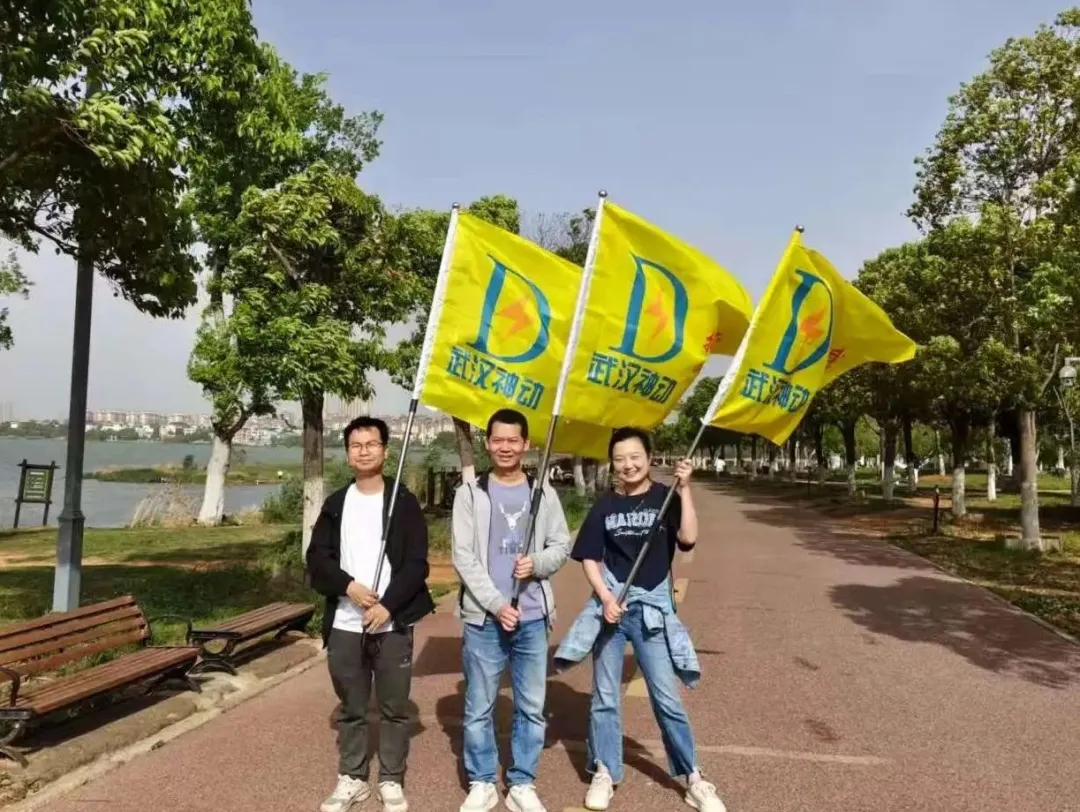 员工1.jpg