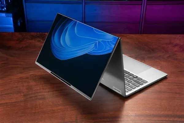 联想大秀实力！展示全球首款外折屏PC：13英寸秒变18.1英寸