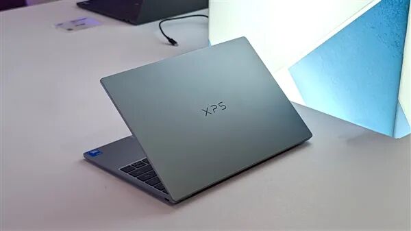 設計秒殺蘋果MB Neo！4000塊的戴爾新款XPS 13上手：目前性價比最高的筆記本