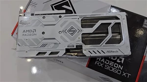 AMD RX 9060 XT創顯卡史上最高頻率！華擎又超到了3.32GHz