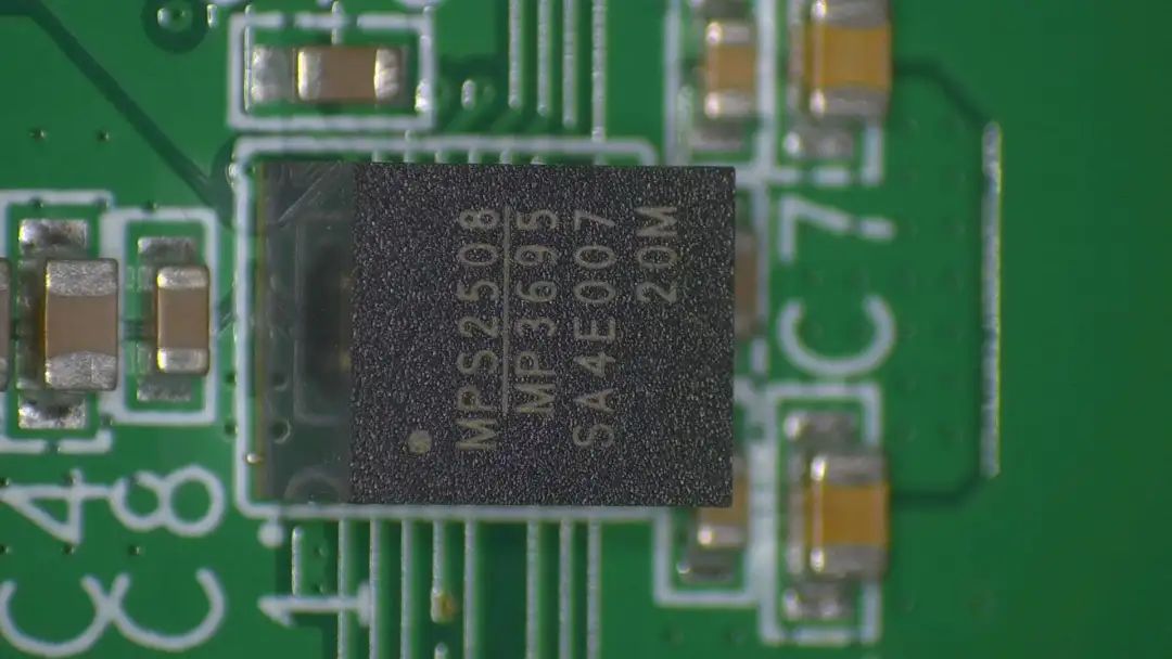 MP3695