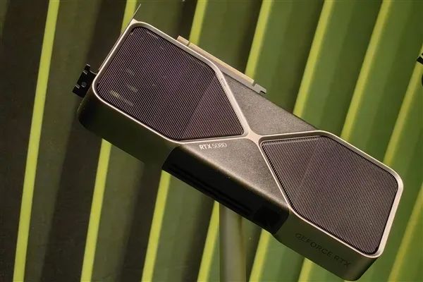 NVIDIA今年已售超300万块Blackwell AI GPU！怪不得RTX 50这么缺货