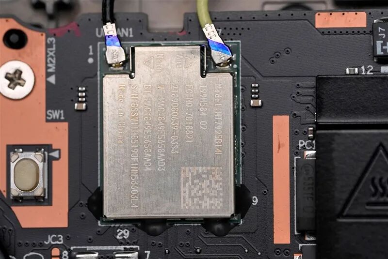 AI加持下的精英商務本 聯(lián)想ThinkPad T14 Gen6筆記本評測：28W銳龍能效喜人 內建NPU更靈活