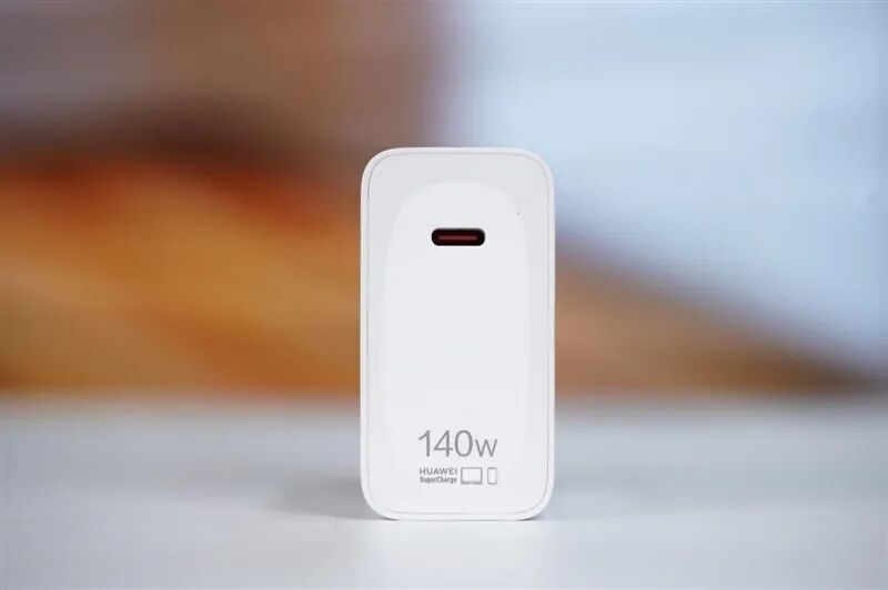 從形態到性能的全面革新！HUAWEI MatePad Edge鴻蒙二合一平板電腦評測