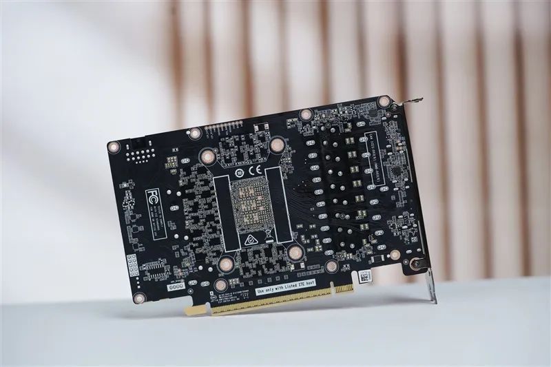 超频能力媲美顶级非公！索泰RTX 5070 SOLID OC评测