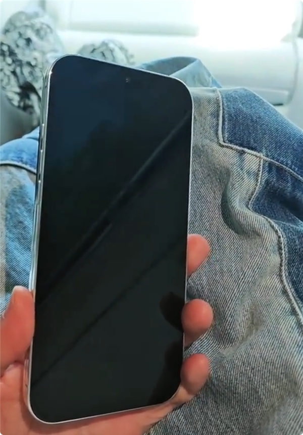 追覓俞浩曬模塊化手機：不僅鏡頭能拆 機身都能拆