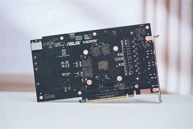 Blackwell的甜点来了！NVIDIA RTX 5060 Ti首发评测：8GB疯狂爆显存 16GB正好