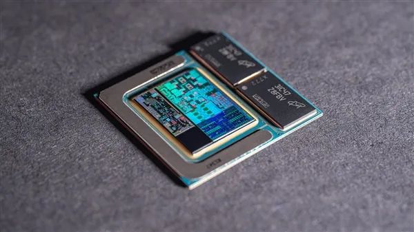 近1.5亿像素！Intel Lunar Lake处理器超高清内核照
