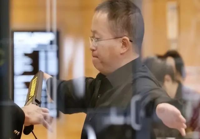 中国芯片专家张浩带回芯片技术,却被老美设计诱捕,现在怎么样了-电子工程专辑