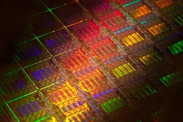 1.48億信創大單：海光芯片占比超八成！