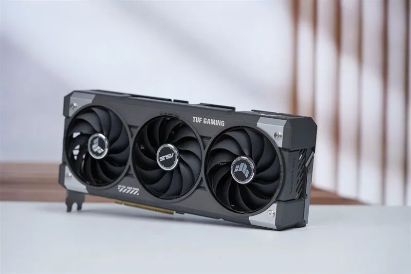 Blackwell的甜点来了！NVIDIA RTX 5060 Ti首发评测：8GB疯狂爆显存 16GB正好