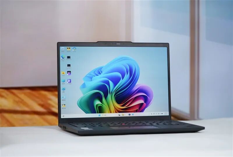 AI加持下的精英商務本 聯(lián)想ThinkPad T14 Gen6筆記本評測：28W銳龍能效喜人 內建NPU更靈活