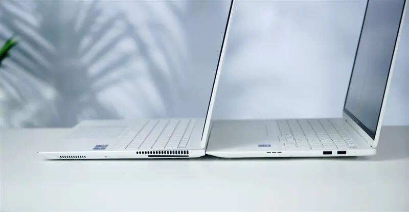 核顯本竟敢賣到萬元級別！榮耀MagicBook Pro16 2026全面評測：88W滿血 + 92Wh續(xù)航，這可能是史上最強的核顯本