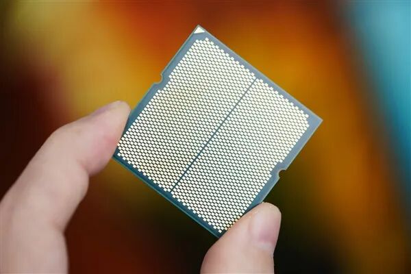 AMD最強X3D處理器！9950X3D2將用全新CCD：沖擊更高頻率