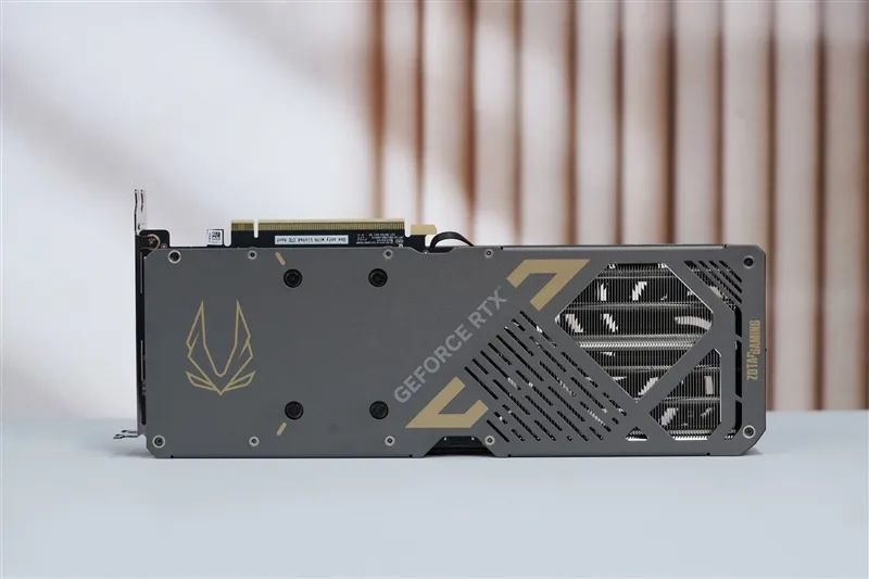 超频能力媲美顶级非公！索泰RTX 5070 SOLID OC评测