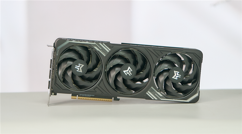 DDR4-3600 vs DDR5-5600游戲實測：低延遲與高帶寬誰更適合游戲