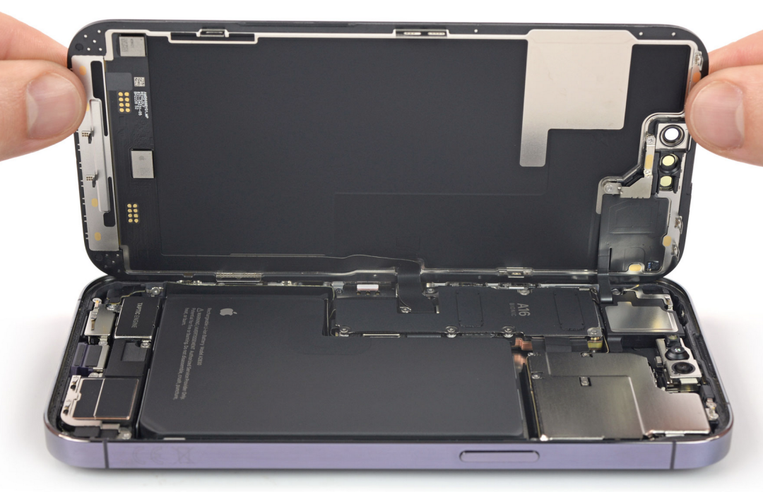 iPhone14 ジャンク品　 分解スマートフォン本体と部品 iPhone14分解、部品コスト2割上昇 4ナノ半導体搭載 - 日本経済新聞