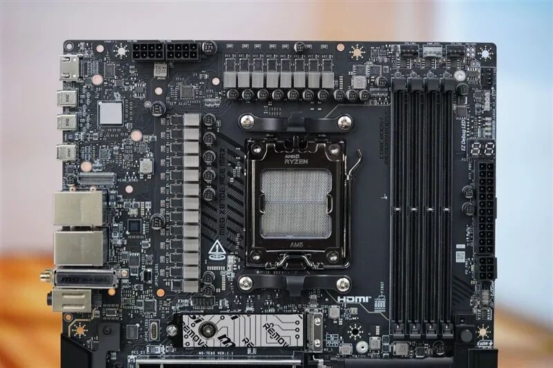 媲美超神板的ACE战神板!微星MEG X870E ACE MAX评测