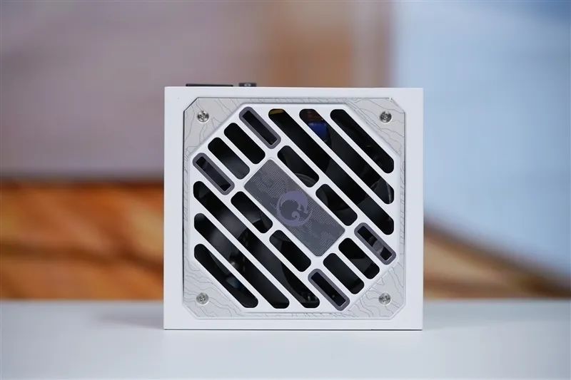 HD4850神迹重现！AMD RX 9070 XT/RX 9070首发评测：性能持平RTX 5070 Ti 但便宜2000元