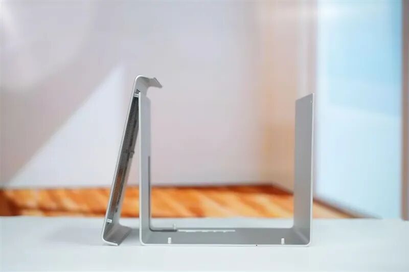 功耗提升30% 溫度降低20度！abee AI Station 395 Max迷你液冷工作站評測：685B超大模型也能運行