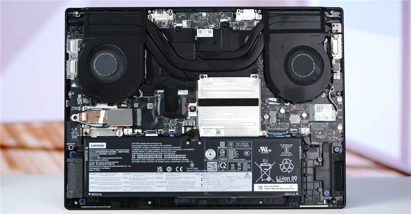 聚焦超級工程與科研生產力！Lenovo P16v 2026工作站評測：NVIDIA RTX PRO Blackwell加持 物理斷網跑AI
