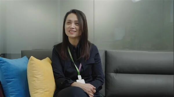 超節(jié)點單柜塞進64張GPU！沐曦CTO彭莉：國產(chǎn)算力正向十萬卡邁進