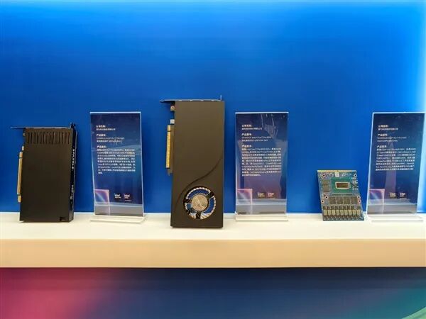 Intel甩出兩個(gè)王炸！至強(qiáng)600、銳炫Pro B70雙劍合璧 重新定義AI工作站