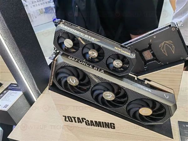 索泰、技嘉都有半高式刀卡RTX 5060：都是三風扇