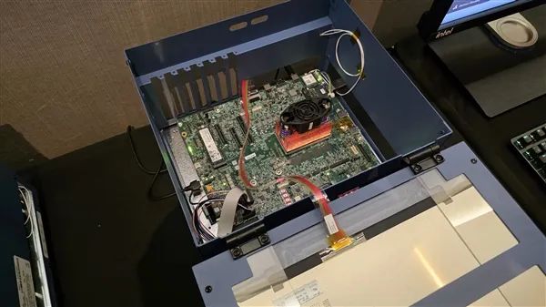 Intel下代处理器Panther Lake首次公开运行：明年大规模上市