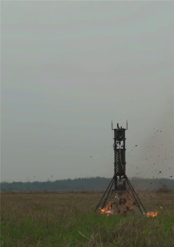 小伙手搓可懸停火箭火爆全網：被網友贊為中國版馬斯克