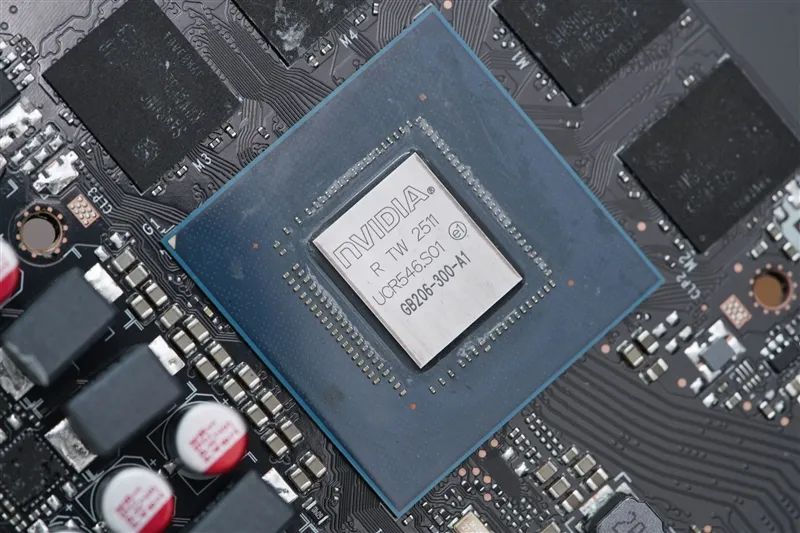 Blackwell的甜点来了！NVIDIA RTX 5060 Ti首发评测：8GB疯狂爆显存 16GB正好