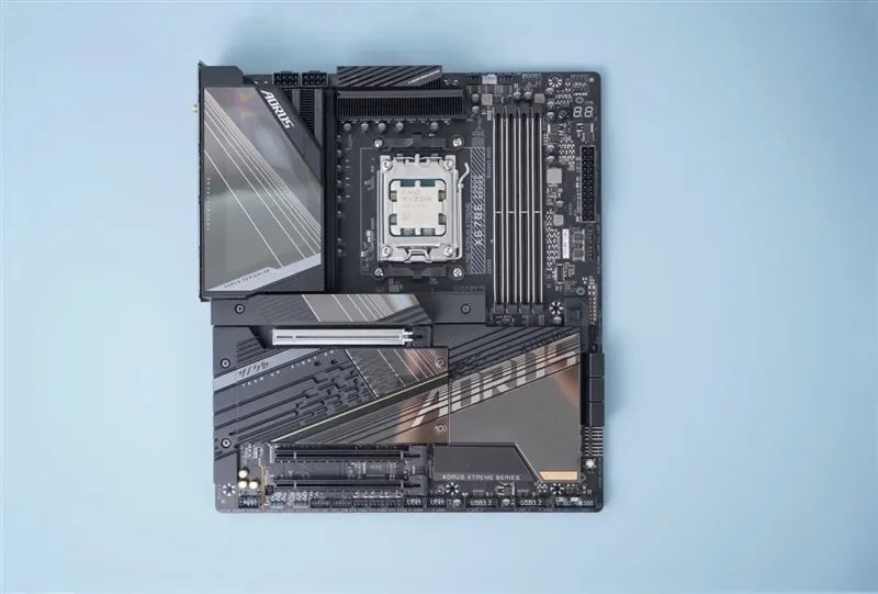 游戏和生产力都是最强！锐龙9 9950X3D首发评测