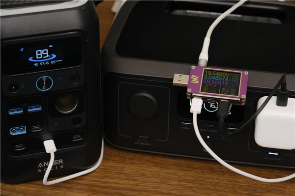 蘋果40W動態電源適配器實測：峰值60W 能跑18分鐘